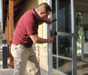 Emergency locksmith